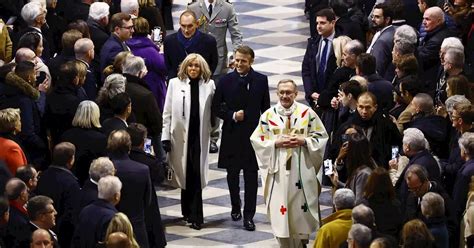 Messe De Notre Dame De Paris Brigitte Et Emmanuel Macron Aux