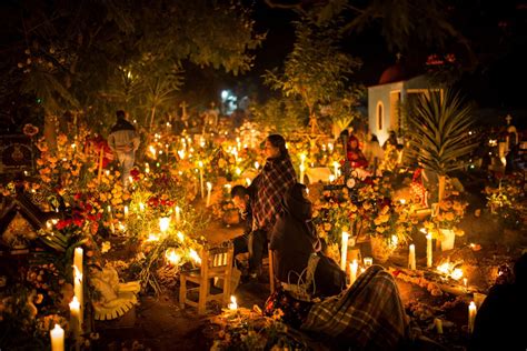 Orígenes Del Día De Los Muertos Cómo Los Latinoamericanos Celebran Esta Antigua Tradición