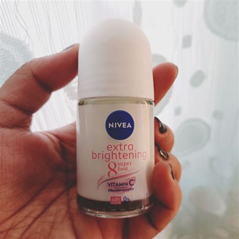 NIVEA Extra Brightening 8 Superfood Roll On Antiperspirant Deodorant