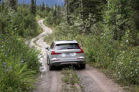 2020 Volvo V60 Cross Country review: 2020 Volvo V60 Cross Country first ...