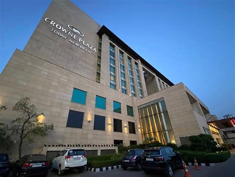 Crowne Plaza Okhla 𝗕𝗢𝗢𝗞 Delhi Hotel 𝘄𝗶𝘁𝗵 𝗙𝗥𝗘𝗘 𝗖𝗮𝗻𝗰𝗲𝗹𝗹𝗮𝘁𝗶𝗼𝗻