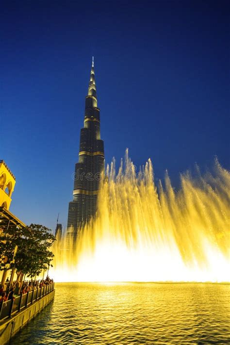 A Record-setting Fountain System Set on Burj Khalifa Lake Editorial ...