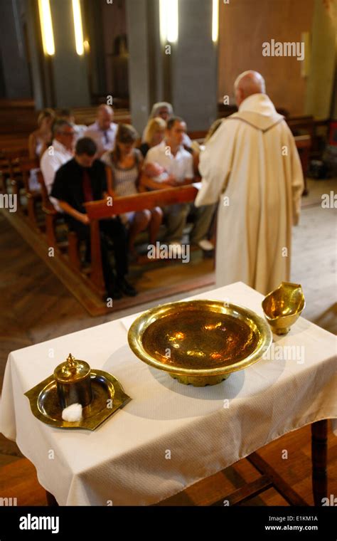 Catholic Baptism Priest Water Hi Res Stock Photography And Images Alamy