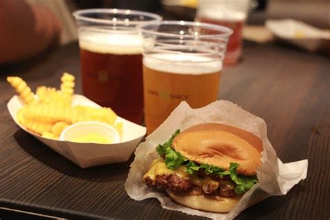 Ny発ハンバーガーレストラン『shake Shack』が有楽町にオープン！ ビール女子