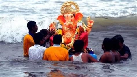 Ganesh Visarjan 2021 इन जयकारों के साथ अनंत चतुर्दशी पर गणपति को