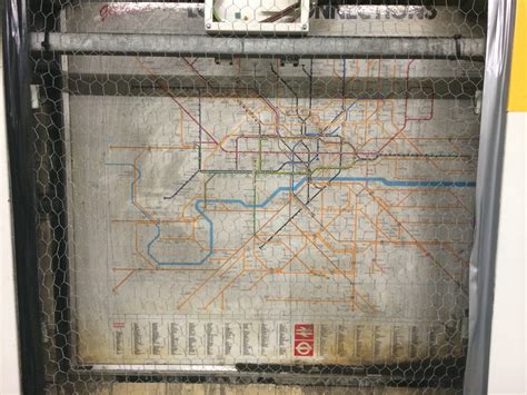 Transit Guide to London’s Embankment Underground Station 38