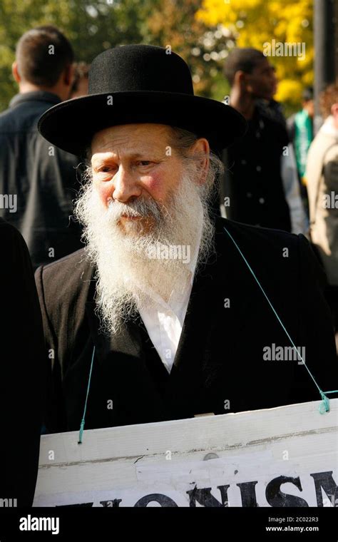 Neturei Karta Uk Fotos Und Bildmaterial In Hoher Aufl Sung Alamy