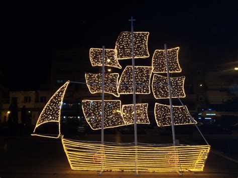 Karavakia: Christmas Boats in Greece