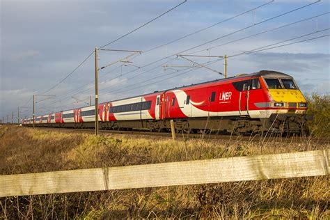 Flickr Class 82 Dbv 385 Lner Mk4 Dvt No 82211 Approaches  Flickr