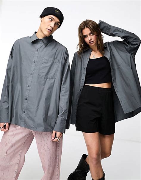 Collusion Unisex Plissiertes Hemd In Super Oversize Design In