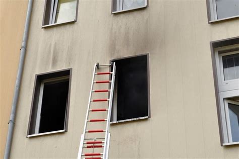 Feuerwehr Rettet Hausbewohner