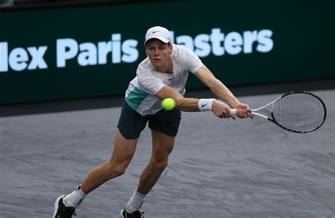 Rolex Paris Masters Sinner Recupera Un Set E Stende Mcdonald Formula