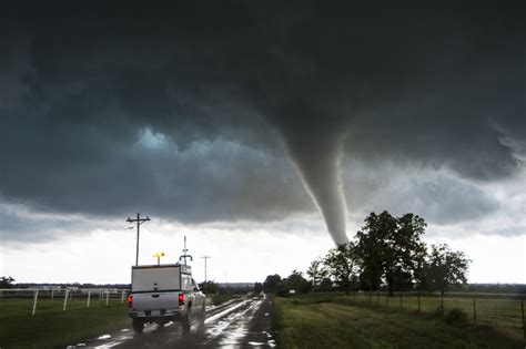 Cómo se produce un tornado y por qué su poder es tan devastador