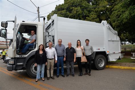 PREFEITURA DE TATUÍ ADQUIRE NOVO CAMINHÃO DE LIXO ATRAVÉS DE CONVÊNIO