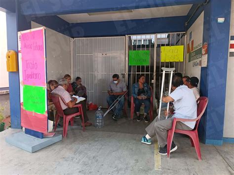 Paran Labores En La Cl Nica Universitaria Exigen La Salida De La