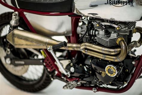 Triumph T140 Tracker Herencia Custom Garage RocketGarage Cafe