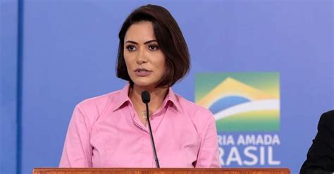 Bastava Me Pedir Diz Michelle Bolsonaro Sobre Decisão De Moraes Por