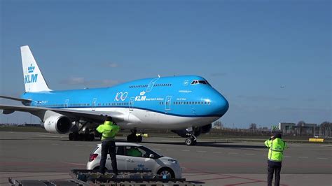 Last Klm Passenger Boeing 747 Flyby Landing And Arrival At The Gate Schiphol Ams 29 03 20