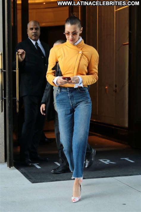 Bella Hadid Paparazzi Nyc Babe Beautiful Celebrity Posing Famous And