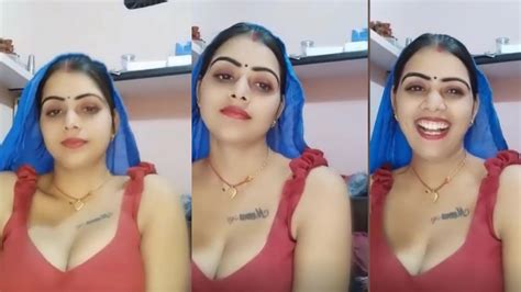 Meenu Babhi In New Look Meenu Raj Live Youtube