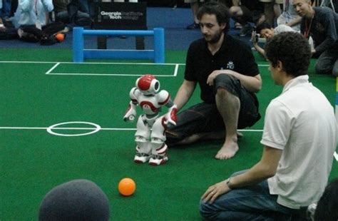 Hamilton Institute » Archive » NUIM enters International Robot Soccer ...