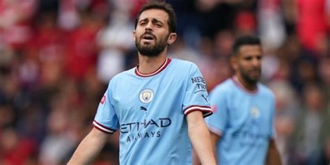 Le Fc Barcelone Toujours Dans La Course Pour Bernardo Silva