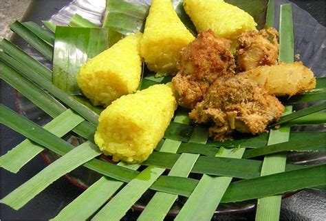 Cooking Varieties Nusantara Yellow Glutinous Rice Recipe Or Traditional Nusantara Yellow