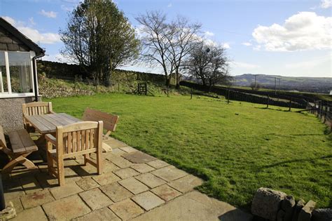 High Peak House Dog Friendly Holiday Cottage In The Peak District