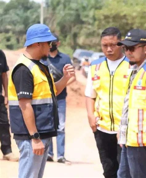 Jalan Desa Rengit Menuju Pangkalan Benteng Rusak Parah Dinas Pupr