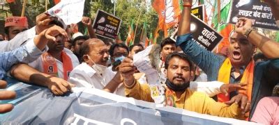 Maha Mva Bjp Stage Protests Against Each Other