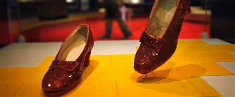 Officials Show Off Stolen Ruby Slippers From Wizard Of Oz Found After 13 Years Abc News