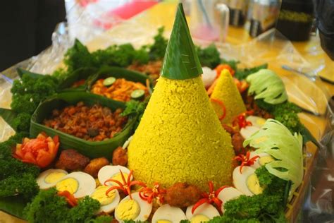 Golden Dragon Houseware Cara Membuat Nasi Tumpeng Agar Tidak Pecah