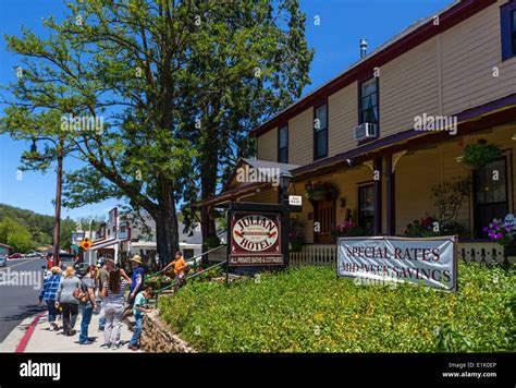 The Julian Hotel In The Historic Old Town Of Julian San Diego County