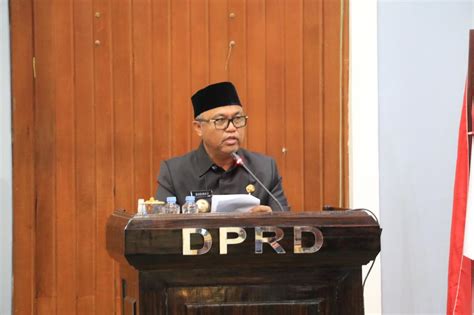 Bupati Dan Ketua DPRD Lutim Tandatangani Persetujuan Bersama Ranperda