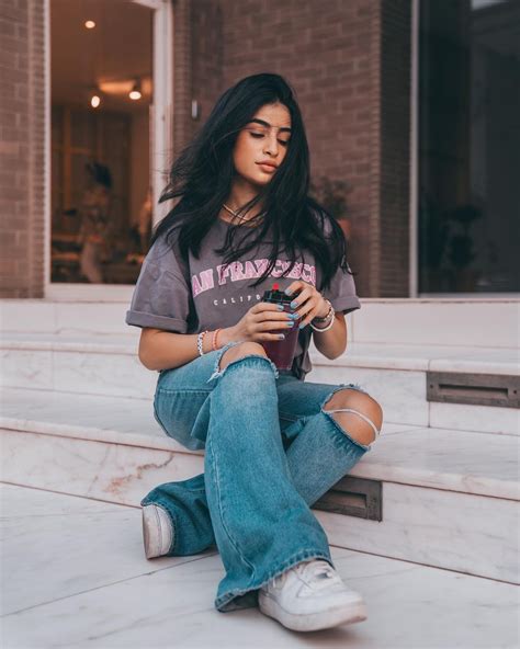 RAHAF MOHAMMED | رهف محمد on Instagram: “deep in my thoughts.” Mohammed, Mom Jeans, Pants ...