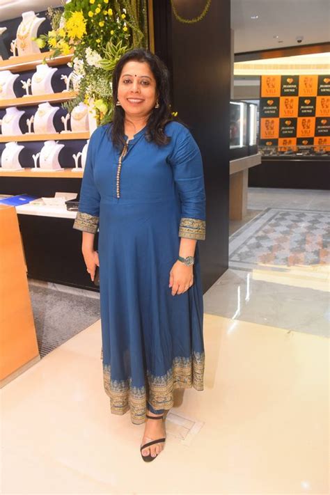 vbj launches  exclusive diamond lounge ritz