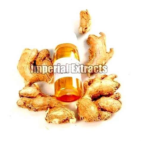 Pale Yellow Zingiber Officinale Rosc Ginger Essential Oil For