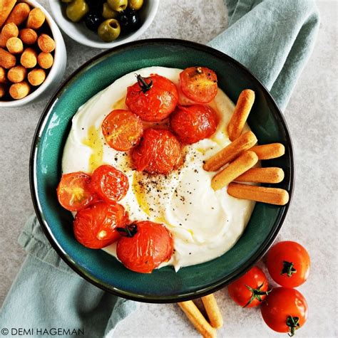 Opgeklopte Feta Dip Met Gepofte Tomaatjes Studiokook