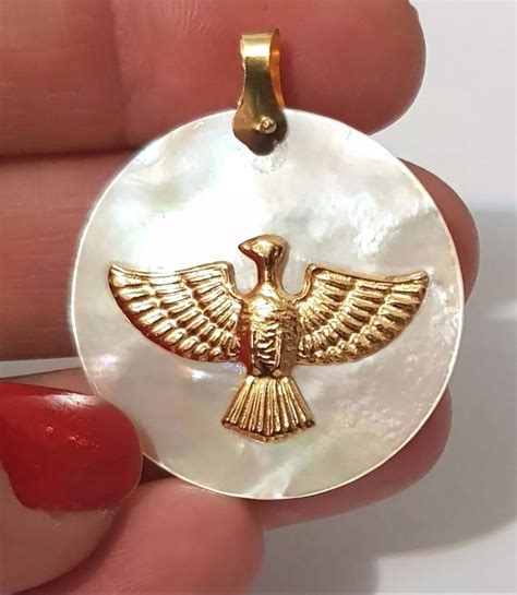 Pingente Divino Espirito Santo Ouro 18k Madreperola Grande Frete grátis