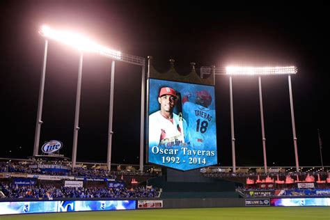 Cardinals Outfielder Oscar Taveras Dies In Car Accident