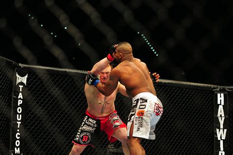 Alistair Overeem def. Brock Lesnar at UFC 141: Best photos | MMA Junkie