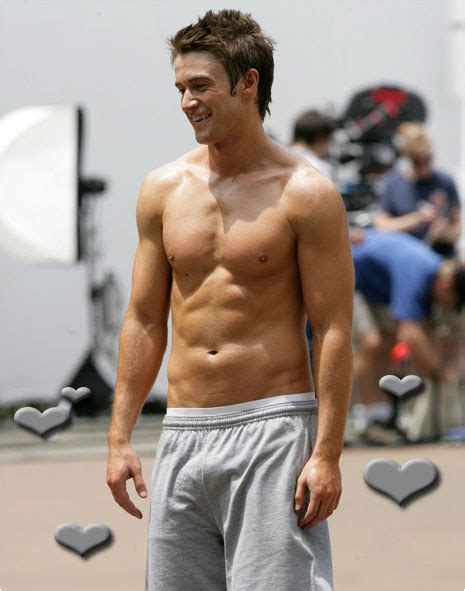 Robert Buckley 05 Fitness Men