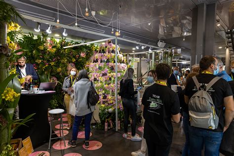 Novafleur Salon National Des Fleuristes Du Au Septembre Au