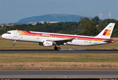 EC JDM Iberia Airbus A321 213 Photo By Gerhard Zant ID 482599