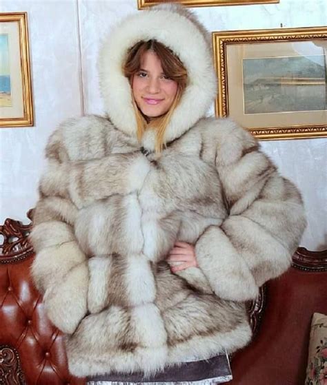 Pin By Boite Alettres On Fourrure Fur Coat Coat Fashion