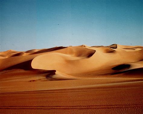 Sand Dunes Of The Sahara | Traveling To Heaven