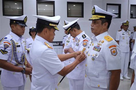 Galeri Foto Serah Terima Jabatan Inspektur Dan Kapok Sahli Koarmada