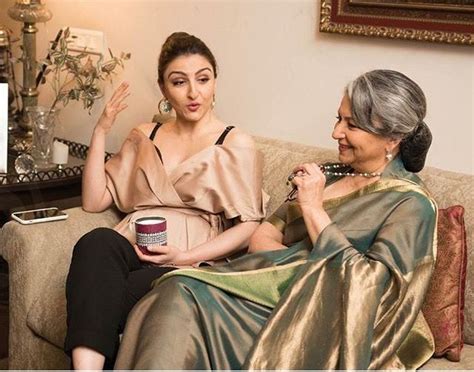 Sharmila Tagore With Her Daughter Soha Ali Khan Unseen Photos Worldwide