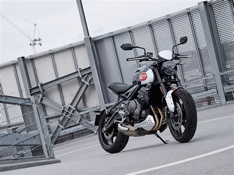 New Triumph Trident Triple Tribute Edition Specs Photos