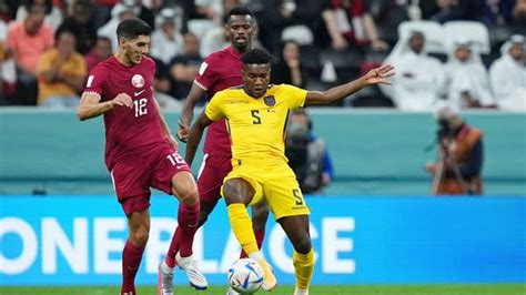 Valencia Leads Ecuador To 2 0 Win Over Hosts Qatar In World Cup Opener